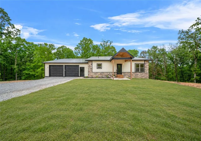 Photo 1 of Sale Pending at 834 Oriole Ln, Noel, MO 64854 | MLS# 1360526 | Listing updated on 2026-10-06