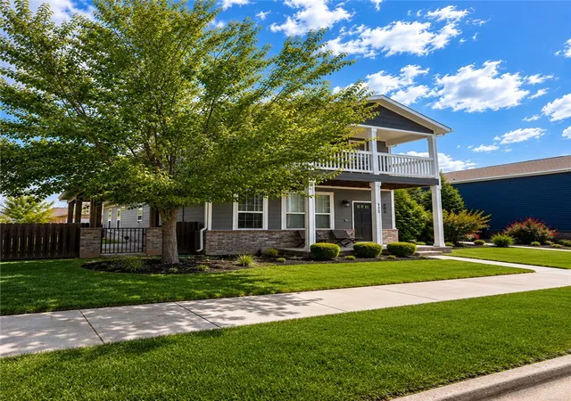 Photo 3 of Single family home for sale at 590 N Keats Dr, Fayetteville, AR 72704 | MLS# 1360740 | Listing updated on 2026-10-11