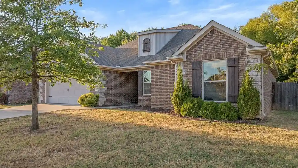 Single family home for sale at 3416 Earnhardt Dr, Fayetteville, AR 72704 | MLS# 1360763