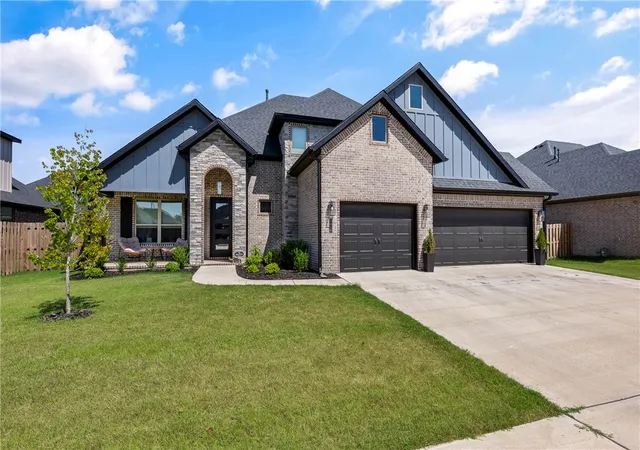 Photo 1 of Single family home for sale at 1410 Tiffany St, Centerton, AR 72719 | MLS# 1362102 | Listing updated on 2026-09-18
