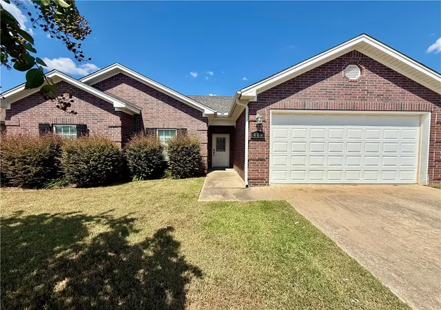 Photo 1 of Single family home for sale at 409 Ashford Dr, Russellville, AR 72802 | MLS# 1361989 | Listing updated on 2026-10-07
