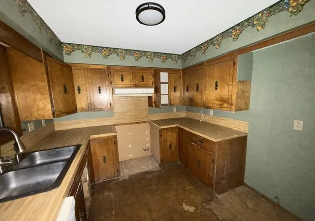 Photo 3 of Single family home for sale at 620 N Ray Rd, Clarksville, AR 72830 | MLS# 1362263 | Listing updated on 2026-09-16