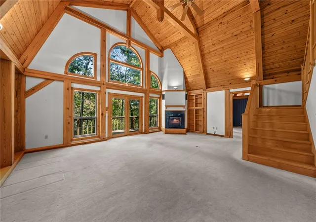 Photo 3 of Single family home for sale at 11932 White Oak Dr, Garfield, AR 72732 | MLS# 1362254 | Listing updated on 2026-09-23