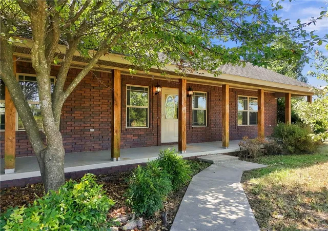 Photo 3 of Single family home for sale at 472732 East 650 Rd, Watts, OK 74964 | MLS# 1362309 | Listing updated on 2026-10-09