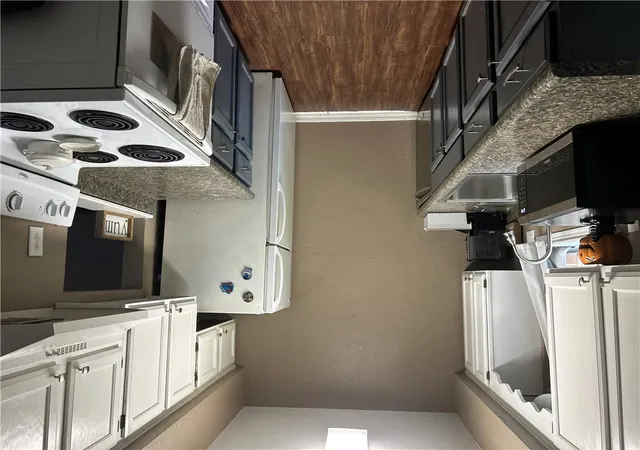 Photo 3 of Townhouse for sale at 1402 N University, Russellville, AR 72801 | MLS# 1359825 | Listing updated on 2026-10-01