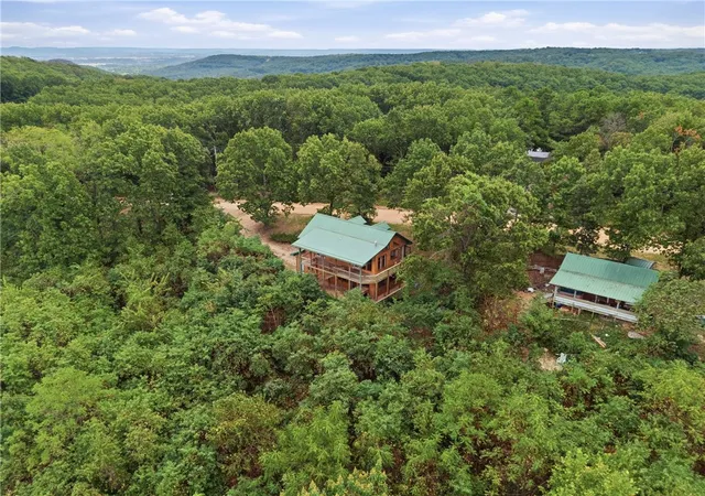 Photo 2 of Sale Pending at 1152 County Rd 220, Eureka Springs, AR 72631 | MLS# 1362400 | Listing updated on 2026-09-22