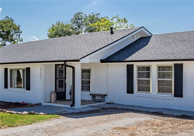 Photo 1 of Single family home for sale at 23365 Raines Rd, Siloam Springs, AR 72761 | MLS# 1362326 | Listing updated on 2026-09-25