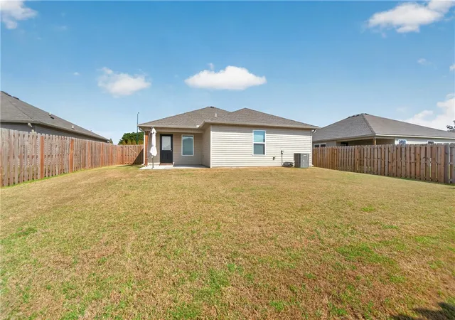 Photo 2 of Single family home for sale at 2608 Silver St, Siloam Springs, AR 72761 | MLS# 1362483 | Listing updated on 2026-10-06