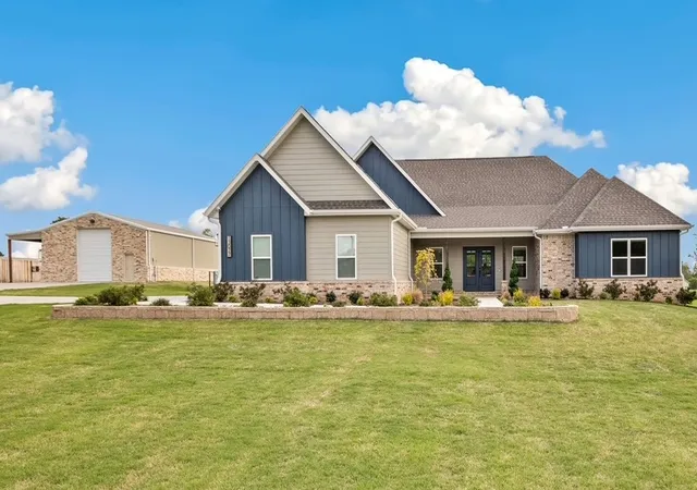 Photo 1 of Single family home for sale at 13077 Bethel Blacktop Rd, Farmington, AR 72730 | MLS# 1362518 | Listing updated on 2026-09-21
