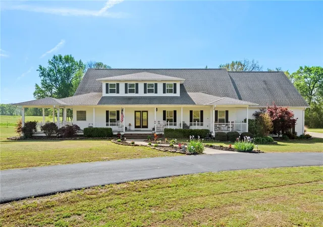 Photo 1 of Single family home for sale at 3110 Highway 282, Van Buren, AR 72956 | MLS# 1362554 | Listing updated on 2026-09-19