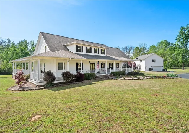 Photo 2 of Single family home for sale at 3110 Highway 282, Van Buren, AR 72956 | MLS# 1362554 | Listing updated on 2026-09-19