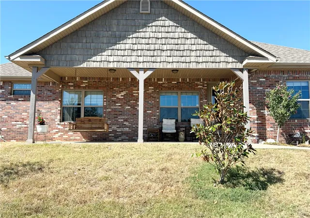 Photo 2 of Single family home for sale at 777 Harper Dr, Pea Ridge, AR 72751 | MLS# 1362423 | Listing updated on 2026-10-11