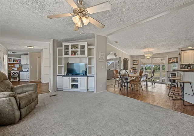 Photo 3 of Sale Pending at 19424 Shinn Springs Rd, Siloam Springs, AR 72761 | MLS# 1362008 | Listing updated on 2026-09-28