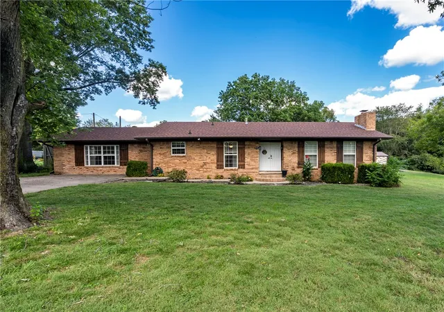 Photo 1 of Single family home for sale at 203 W Raines Rd, Siloam Springs, AR 72761 | MLS# 1362649 | Listing updated on 2026-10-03