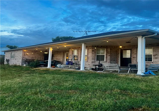 Photo 3 of Single family home for sale at 8425 Glory Dr, Bentonville, AR 72713 | MLS# 1362679 | Listing updated on 2026-09-20