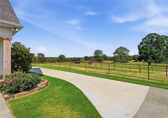 Photo 3 of House for sale at 340 Harvey Jobe, Romance, AR 72136 | MLS# 1362561 | Listing updated on 2026-09-20