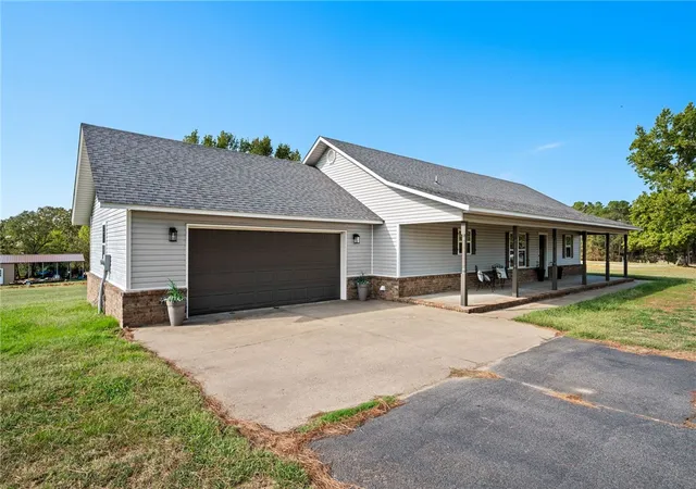 Photo 2 of Sale Pending at 11206 N Highway 348, Mountainburg, AR 72946 | MLS# 1362763 | Listing updated on 2026-09-29