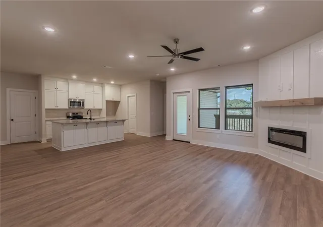 Photo 2 of Single family home for sale at 9 Duddington Ln, Bella Vista, AR 72714 | MLS# 1362389 | Listing updated on 2026-10-27