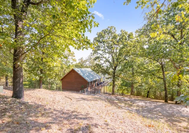 Photo 3 of Single family home for sale at 1054 County Rd 155, Eureka Springs, AR 72632 | MLS# 1362739 | Listing updated on 2026-09-22