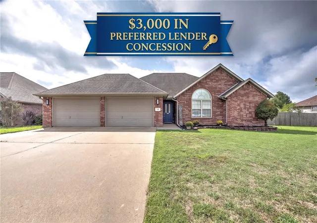 Photo 1 of Single family home for sale at 715 Hankins Ave, Lowell, AR 72745 | MLS# 1362818 | Listing updated on 2026-10-11