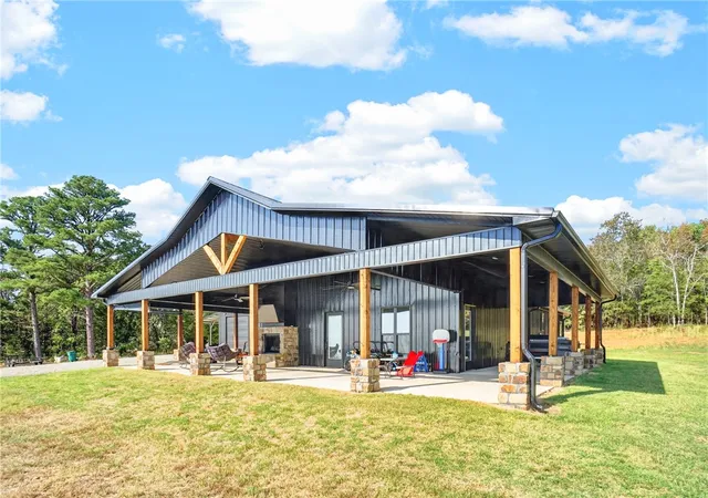Photo 2 of Sale Pending at 14260 219 Highway, Ozark, AR 72949 | MLS# 1362741 | Listing updated on 2026-09-30