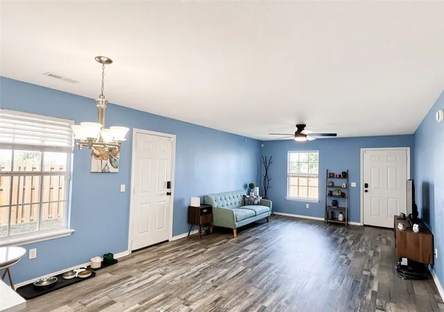 Photo 3 of Sale Pending at 1008 S 25th Place, Rogers, AR 72758 | MLS# 1362877 | Listing updated on 2026-10-01