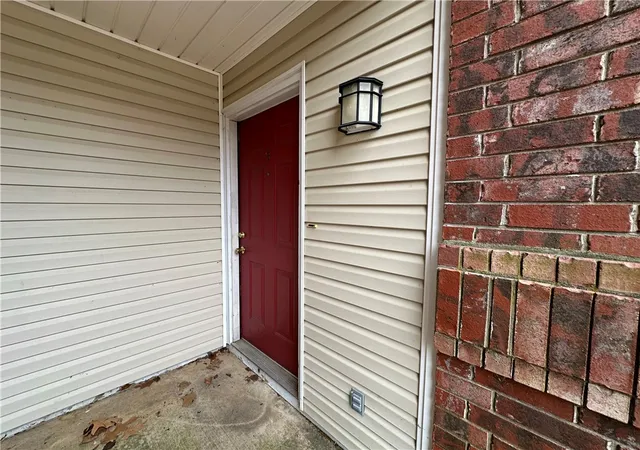 Photo 2 of Multi family home for sale at 1405 N Greenwich Ave, Russellville, AR 72801 | MLS# 1362857 | Listing updated on 2026-09-23