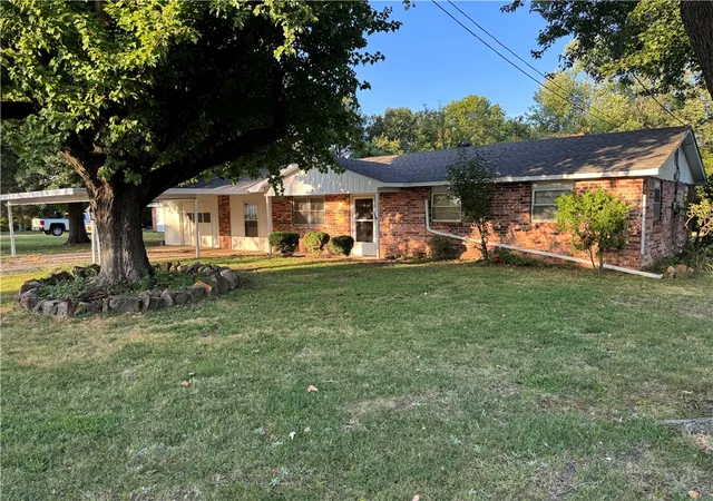 Photo 1 of Single family home for sale at 5094 Central Dr, Springdale, AR 72762 | MLS# 1362912 | Listing updated on 2026-09-23