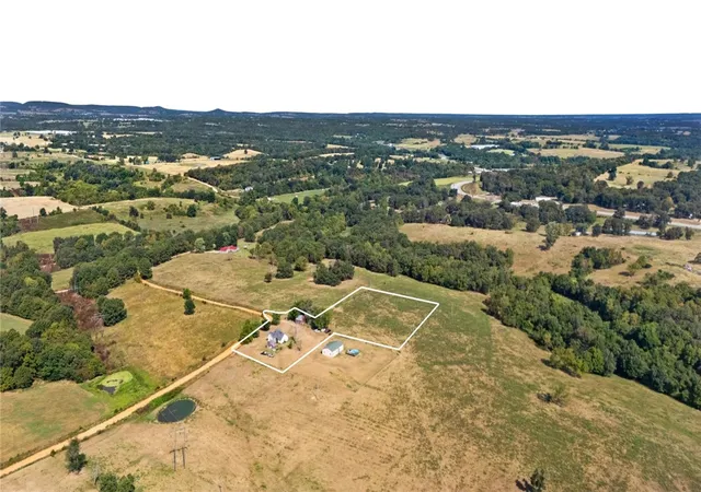 Photo 1 of Sale Pending at 349 County Rd 942, Green Forest, AR 72638 | MLS# 1362985 | Listing updated on 2026-10-07