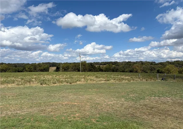 Photo 3 of Sale Pending at 349 County Rd 942, Green Forest, AR 72638 | MLS# 1362985 | Listing updated on 2026-10-07