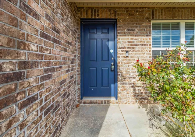 Photo 3 of Single family home for sale at 6802 Sw Pilgrim Rd, Bentonville, AR 72713 | MLS# 1362573 | Listing updated on 2026-10-03