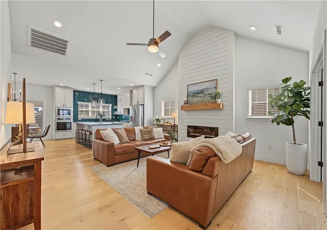 Photo 2 of Single family home for sale at 5801 Sw Peaceful Ave, Bentonville, AR 72713 | MLS# 1363007 | Listing updated on 2026-10-04