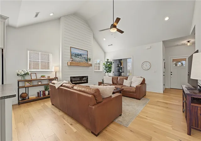 Photo 3 of Single family home for sale at 5801 Sw Peaceful Ave, Bentonville, AR 72713 | MLS# 1363007 | Listing updated on 2026-10-04