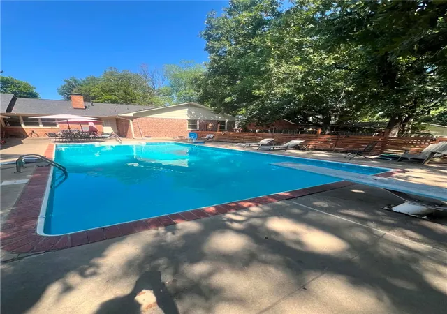 Photo 2 of Single family home for sale at 307 S Phoenix Ave, Russellville, AR 72801 | MLS# 1363114 | Listing updated on 2026-09-25