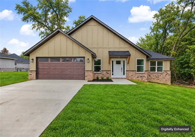 Photo 1 of Single family home for sale at 3 Lockhart Pl, Bella Vista, AR 72715 | MLS# 1362896 | Listing updated on 2026-10-28