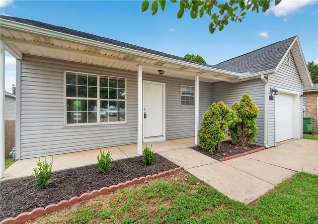 Photo 2 of Single family home for sale at 1106 S East St, Rogers, AR 72756 | MLS# 1361992 | Listing updated on 2026-10-06