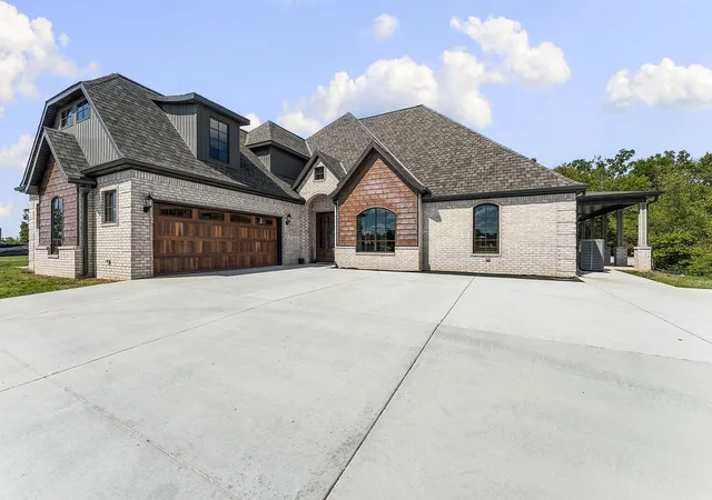 Photo 2 of Single family home for sale at 864 Healing Springs Rd, Cave Springs, AR 72718 | MLS# 1363243 | Listing updated on 2026-10-11