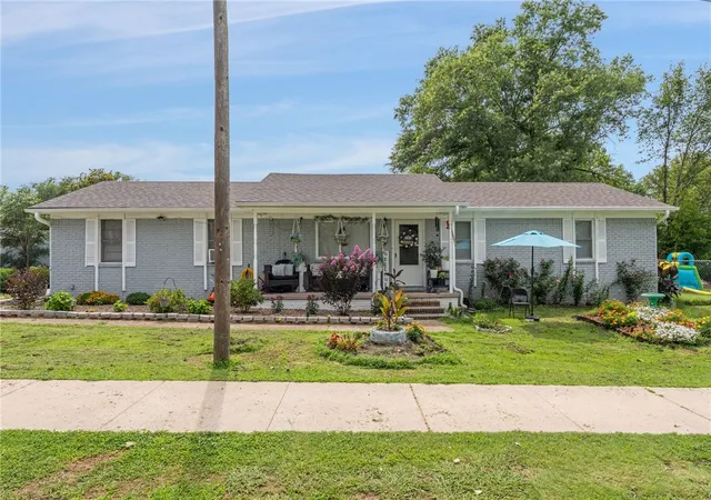 Photo 2 of Single family home for sale at 1511 9th Street, Barling, AR 72923 | MLS# 1363245 | Listing updated on 2026-09-25