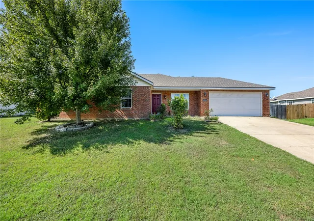 Photo 1 of Single family home for sale at 1383 Mcclelland Rd, Elkins, AR 72727 | MLS# 1363217 | Listing updated on 2026-10-11