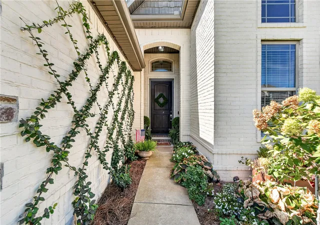 Photo 2 of Sale Pending at 800 Valley Ln, Elm Springs, AR 72762 | MLS# 1363231 | Listing updated on 2026-10-04