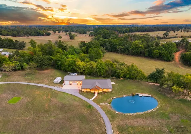 Single family home for sale at 8800 Fred Austin Rd, Decatur, AR 72722 | MLS# 1362629