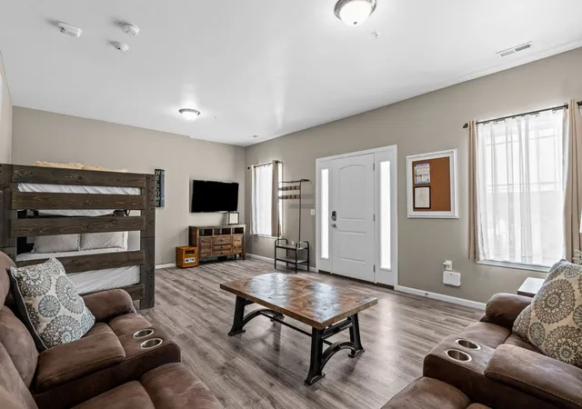 Photo 3 of Single family home for sale at 215 N 3rd Street, Branson, MO 65616 | MLS# 1363274 | Listing updated on 2026-09-28