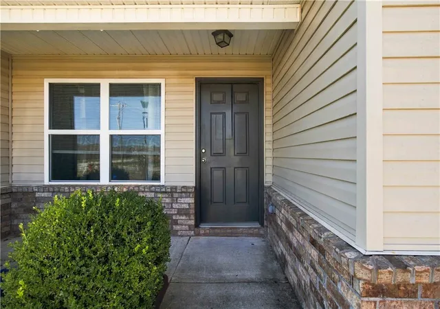 Photo 3 of Single family home for sale at 701 Nw 68th Avenue, Bentonville, AR 72713 | MLS# 1363256 | Listing updated on 2026-09-25