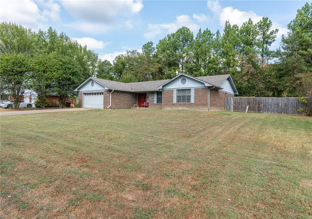Photo 3 of Single family home for sale at 507 Thicksten Dr, Alma, AR 72921 | MLS# 1363036 | Listing updated on 2026-09-26