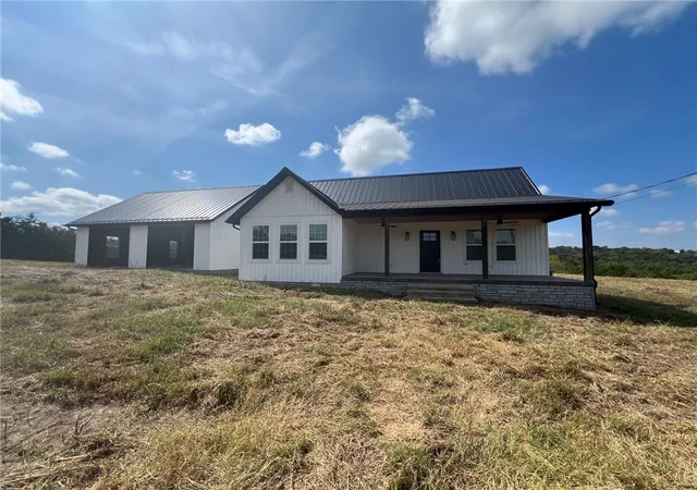 Photo 1 of Single family home for sale at 11840 Deshields Crk Rd, Lead Hill, AR 72644 | MLS# 1363310 | Listing updated on 2026-09-26