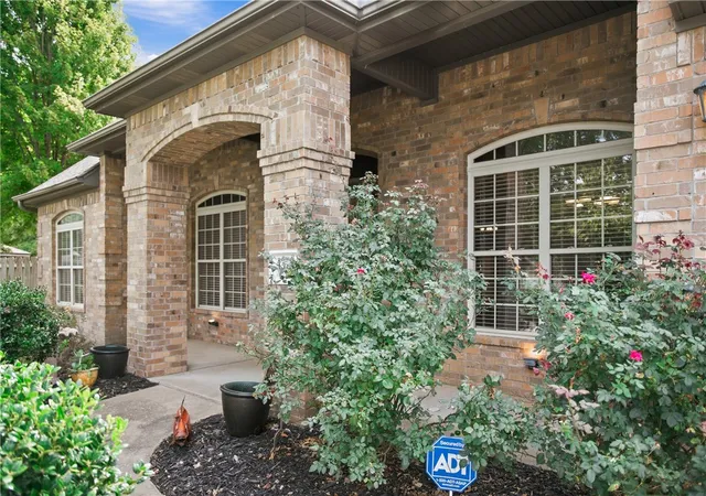 Photo 2 of Single family home for sale at 4379 Carriage Xing Ln, Springdale, AR 72762 | MLS# 1363260 | Listing updated on 2026-10-10
