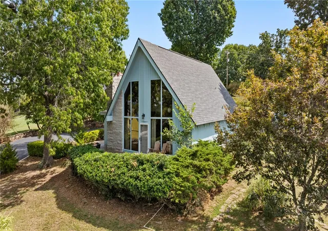 Photo 2 of Single family home for sale at 15291 Tulsa Dr, Rogers, AR 72756 | MLS# 1363252 | Listing updated on 2026-10-09