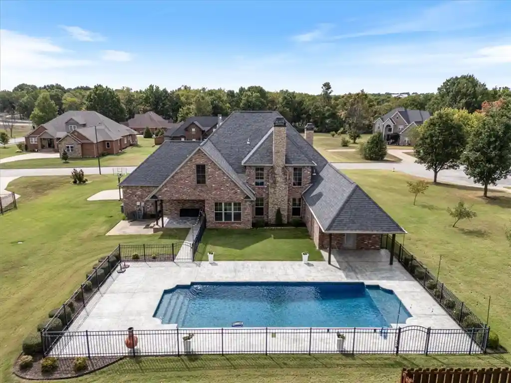 Photo 1 of Single family home for sale at 1353 Scout Trl, Siloam Springs, AR 72761 | MLS# 1363330 | Listing updated on 2026-10-23