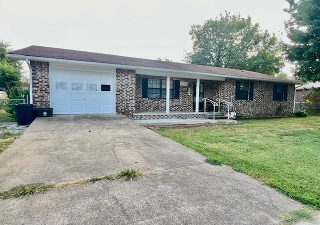Photo 1 of Single family home for sale at 205 W 5th Street, Green Forest, AR 72638 | MLS# 1363360 | Listing updated on 2026-10-01