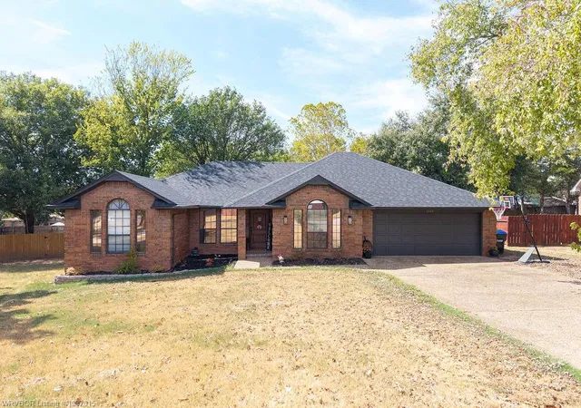 Photo 1 of Single family home for sale at 1327 Springdale Dr, Alma, AR 72921 | MLS# 1363393 | Listing updated on 2026-10-08